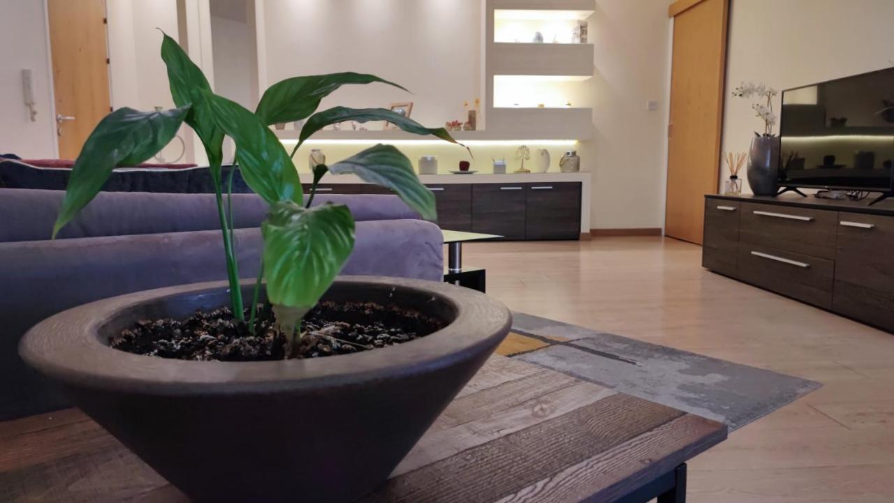 Isabella Modern Flat City Center Nicosia Exterior photo